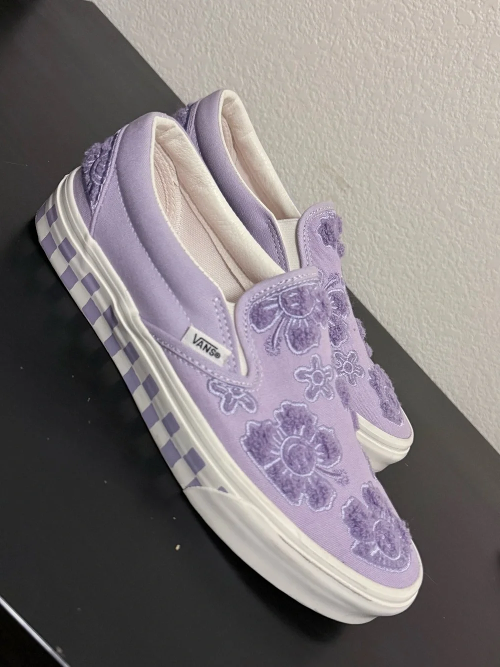 Vans Emma Mulholland On Holiday Classic Slip-On M  7 , W 8.5. Purple Floral Chen